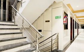 Townhouse Kadodra Formerly Jd Business Hotel